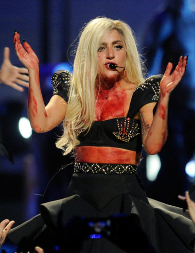 Lady Gaga usa chupetas para se acalmar