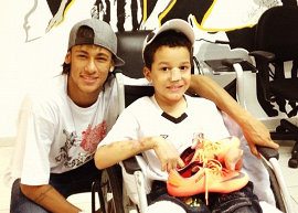 Neymar e fã na Páscoa