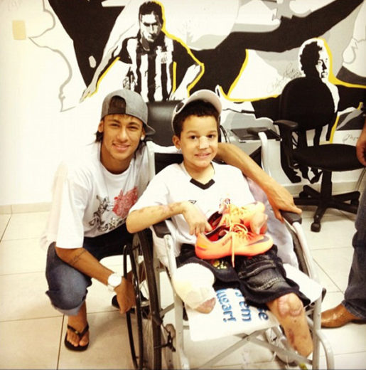 Neymar e fã na Páscoa