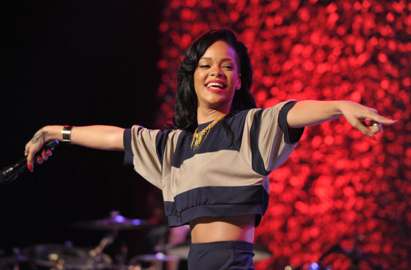 Rihanna divulga vídeo de ensaio de Where Have You Been