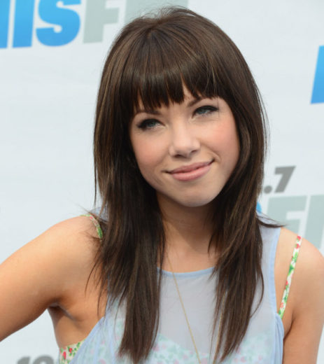 OMG! Supostas fotos de Carly Rae Jepsen nua caem na rede! 