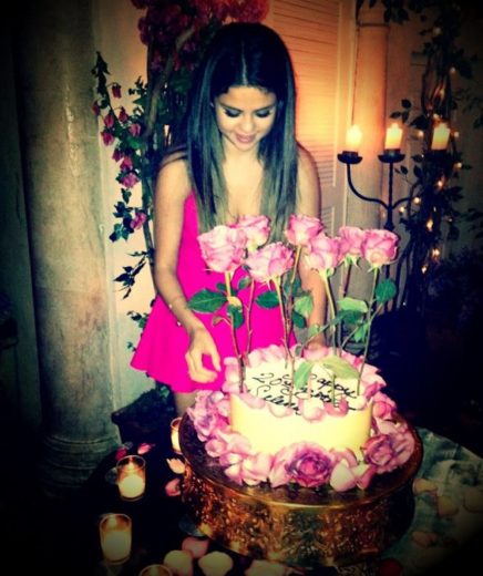 Justin Bieber prepara festa surpresa para Selena *-*