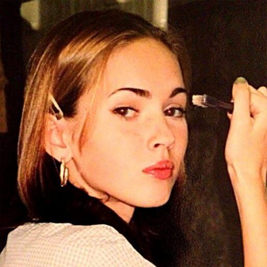 Megan Fox abre o baú e mostra fotos de sua adolescência