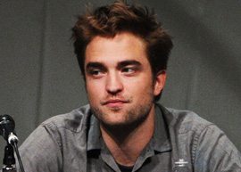 Fãs estão enviando presentes a Robert Pattinson