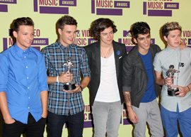 One Direction grava vídero para o The X Factor dos Estados Unidos