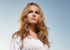 Bridgit Mendler