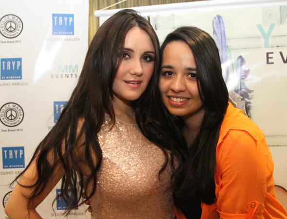 Encontro: Dulce Maria realiza sonho de fã