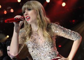 Taylor Swift ganha prêmio de famosa mais caridosa do ano