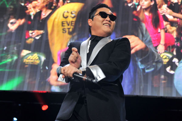 Psy se apresentará no carnaval baiano junto com Claudia Leitte-materia