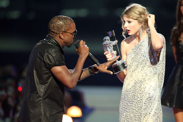 Kanye West e Taylor Swift no VMA 2009