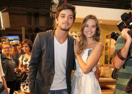 Rodrigo Simas e Juliana Paiva