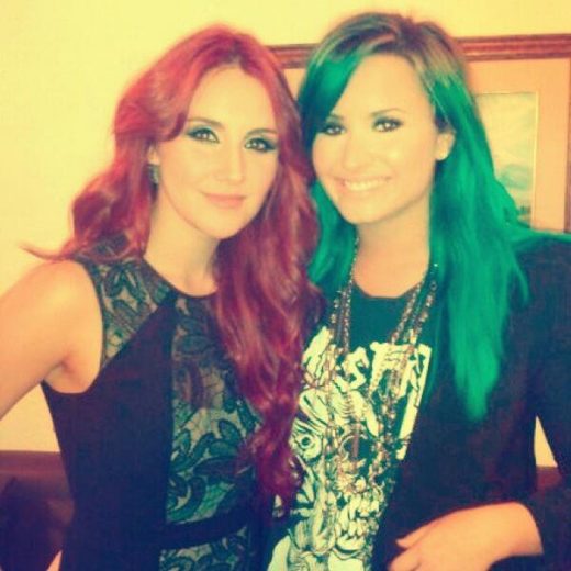 Dulce María e Demi Lovato