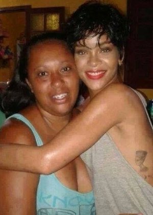 Professora Marília Raimunda e Rihanna