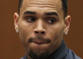 Chris Brown será processado por agressão e homofobia