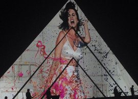 Katy Perry inicia a “Prismatic World Tour”