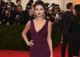 Família afirma que Selena Gomez estaria em tratamento contra o Lupus