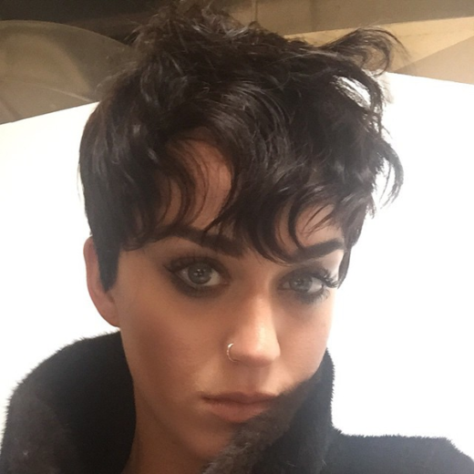 Katy Perry corte joãozinho