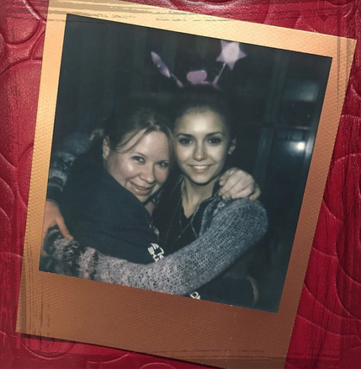 Nina Dobrev confirma saída de The Vampire Diaries no Instagram 