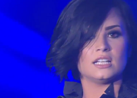 Demi Lovato se apresenta no Indonesian Choice Awards. Assista aos vídeos