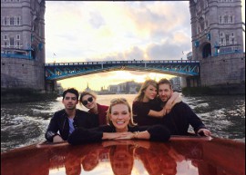 Encontro de casais? Taylor Swift posta foto com Calvin Harris, Gigi Hadid e Joe Jonas