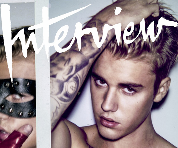 Justin Bieber tira a camisa para a revista "Interview"