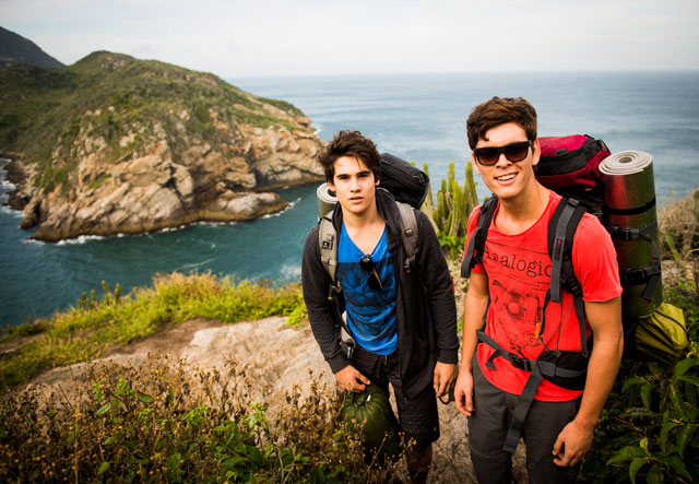 nicolas prattes e João Vithor Oliveira