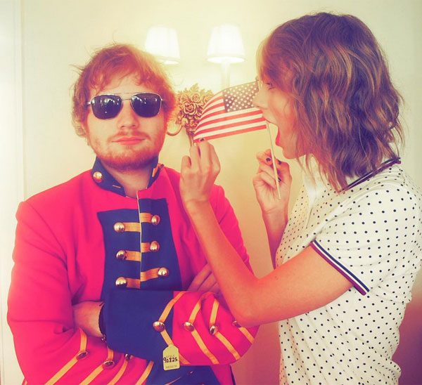 Pool party da Taylor Swift no feriado da independência americana - Taylor Swift e Ed Sheeran