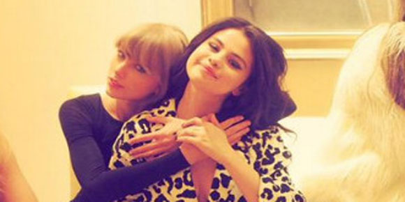 Selena Gomez elogia Taylor Swift: "ela é a melhor!"