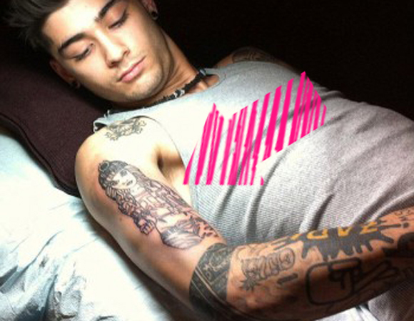 Zayn Malik faz nova tatuagem!