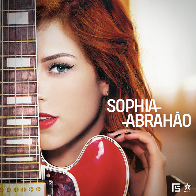 Sophia Abrahão divulga capa do seu álbum!