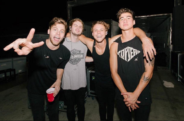 Ouça na íntegra "Sounds Good Feels Good", novo álbum da 5 Seconds Of Summer