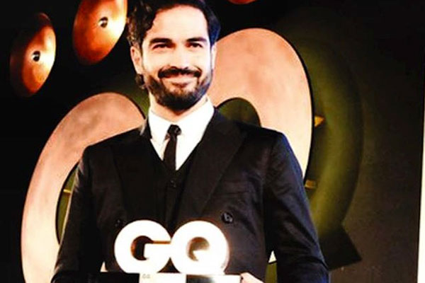 Alfonso Herrera é eleito "Ator do Ano" por revista