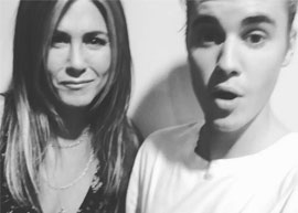 Justin Bieber posta selfie com Jennifer Aniston