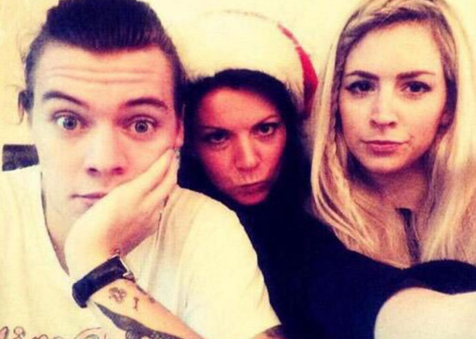 Harry Styles e mãe Anne Cox e irmã Gemma