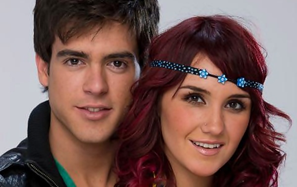 dulce maria e pablo lyle contracenam em novela