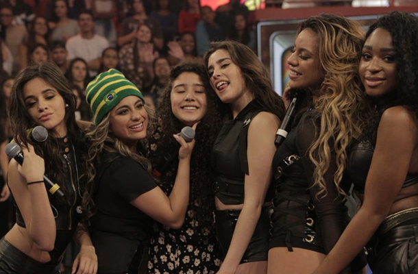Fifth Harmony se apresenta no "Caldeirão do Huck". Veja os vídeos