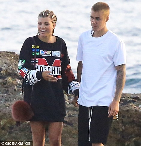 Justin Bieber e Sofia Richie no Havaí