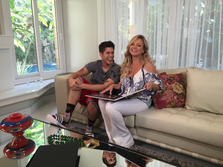 Zé felipe e Eliana
