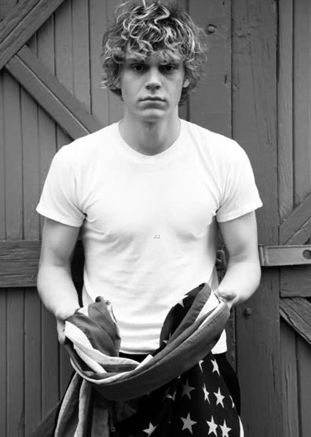 evan peters lomo vogue