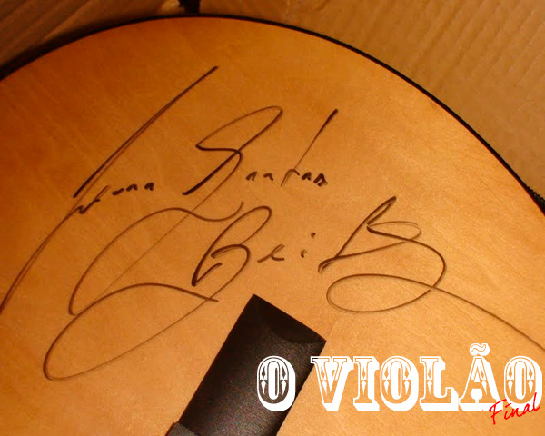 Violão Autografado Luan Santana