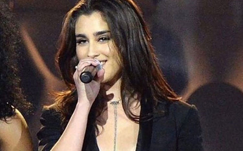 lauren jauregui cantando