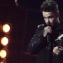 Liam Payne recebendo prêmio no BRIT Awards 2017