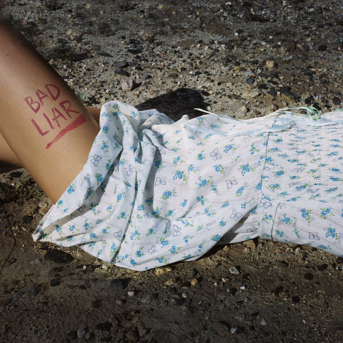 Capa do single "Bad Liar'', de Selena Gomez
