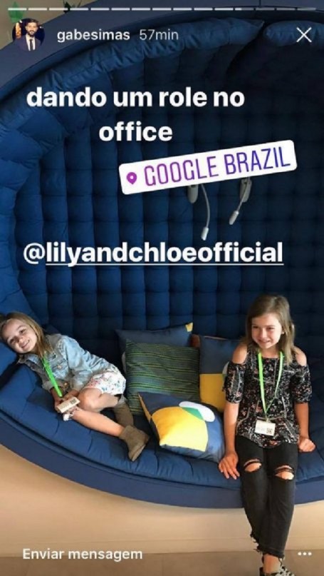 Chloe e Lily visitando a Google em São Paulo