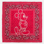 lenço vermelho com desenho do mickey mouse