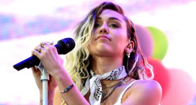 Miley Cyrus no Wango Tango