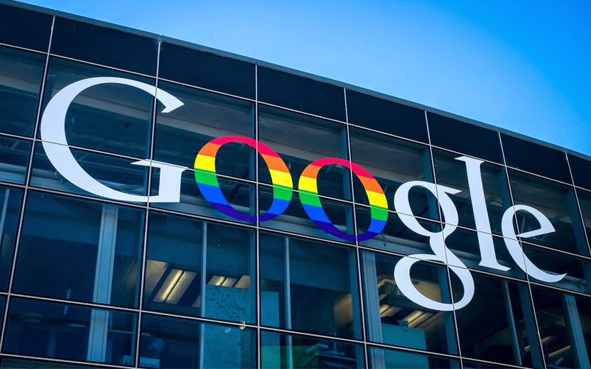 logo da google com bandeira de arco íris