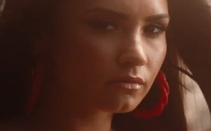 Demi Lovato libera prévia de Instruction