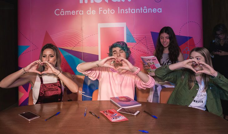 Erick Mafra e Valentina Schulz contam como foi a experiência de participar  do Festival todateen em Porto Alegre
