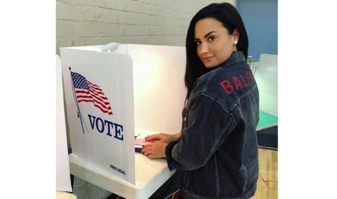 Demi vota ao Instagram
